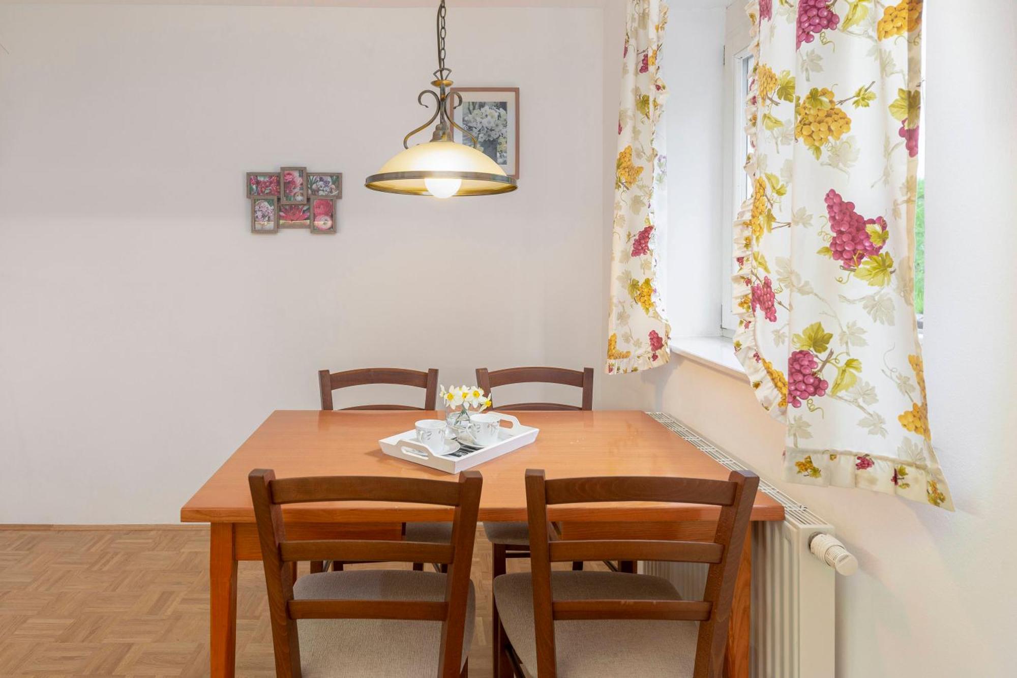 Appartement Cozy Garden Flat à Ljubljana Extérieur photo